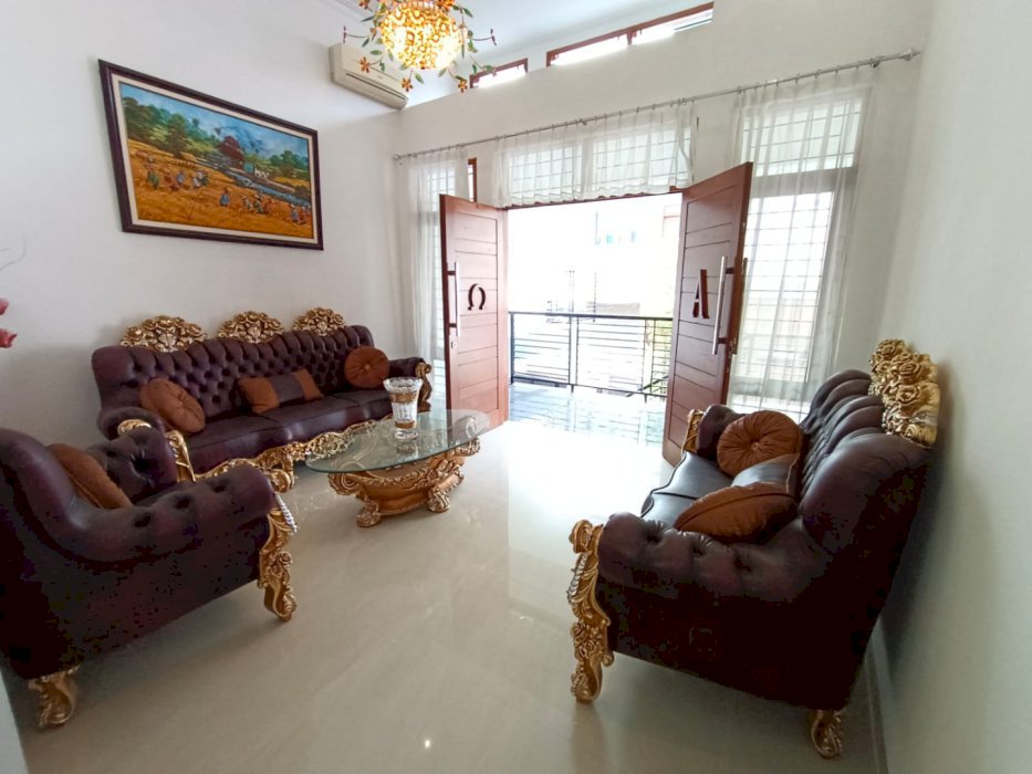 RUMAH LUX 4 LANTAI DISC Rp 2.5M DEKAT  SUDIRMAN SEMANGGI - JAKARTA