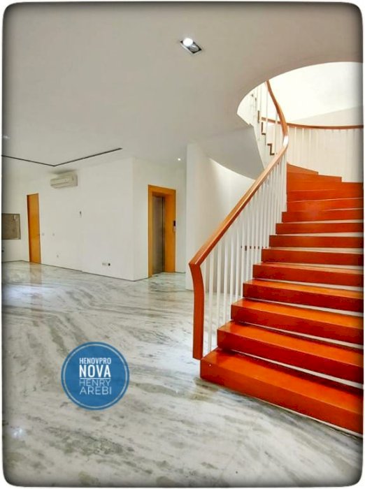 RUMAH PONDOK INDAH TROPICAL MODERN PRIVATE LIFT RUMAH TERBAIK