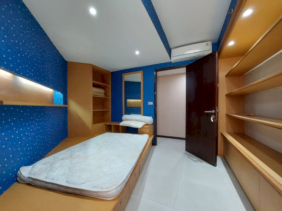 Taman Anggrek Unit Cantik 3+1 BR Full Furnish+Renov CityView