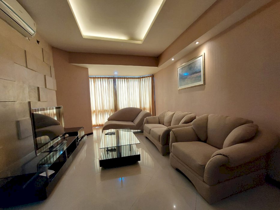 Taman Anggrek Unit Cantik 3+1 BR Full Furnish+Renov CityView