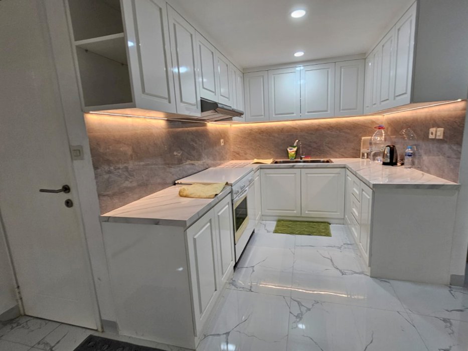 Taman Anggrek Unit SUDUT BRAND NEW 2+1 BR Full Furnish+Renov CityView