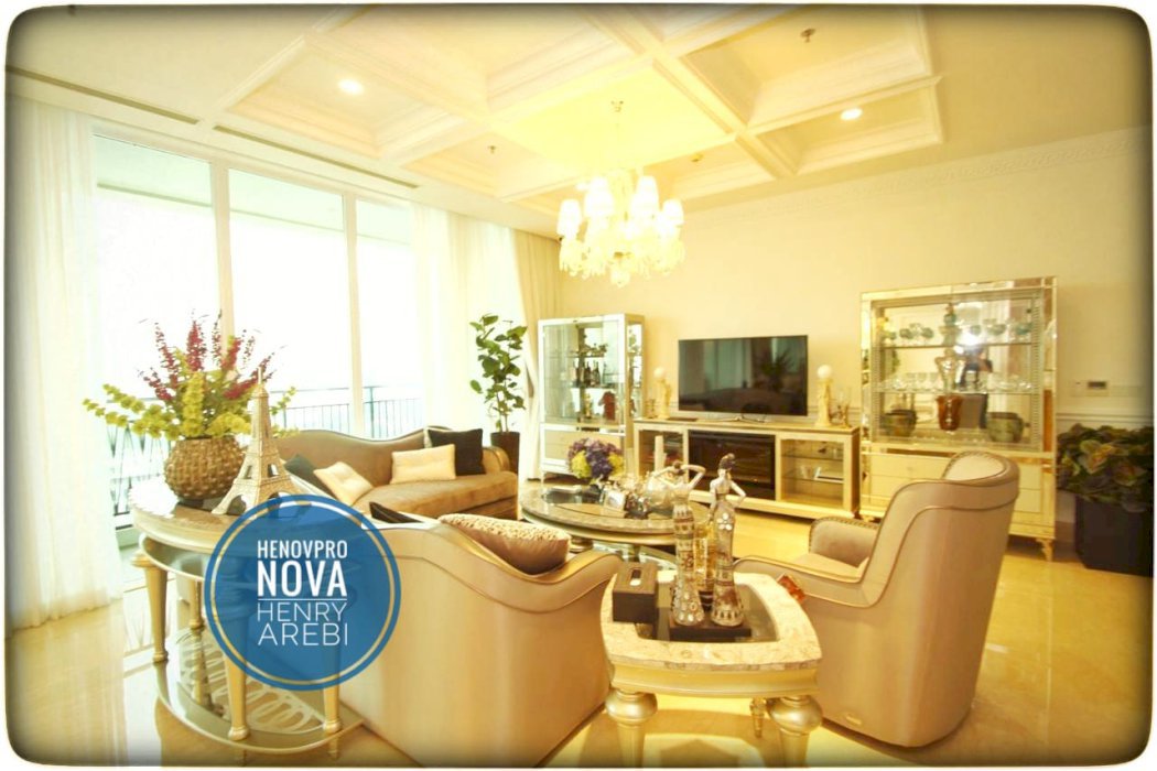 Pakubuwono Signature 4BR+1 Study Luxury Unit Mid Floor Best Pool View