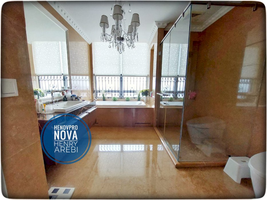 Pakubuwono Signature 4BR+1 Study Luxury Unit Mid Floor Best View