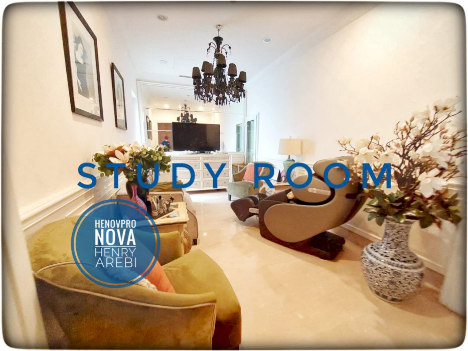 Pakubuwono Signature 4BR+1 Study Luxury Unit Mid Floor Best View