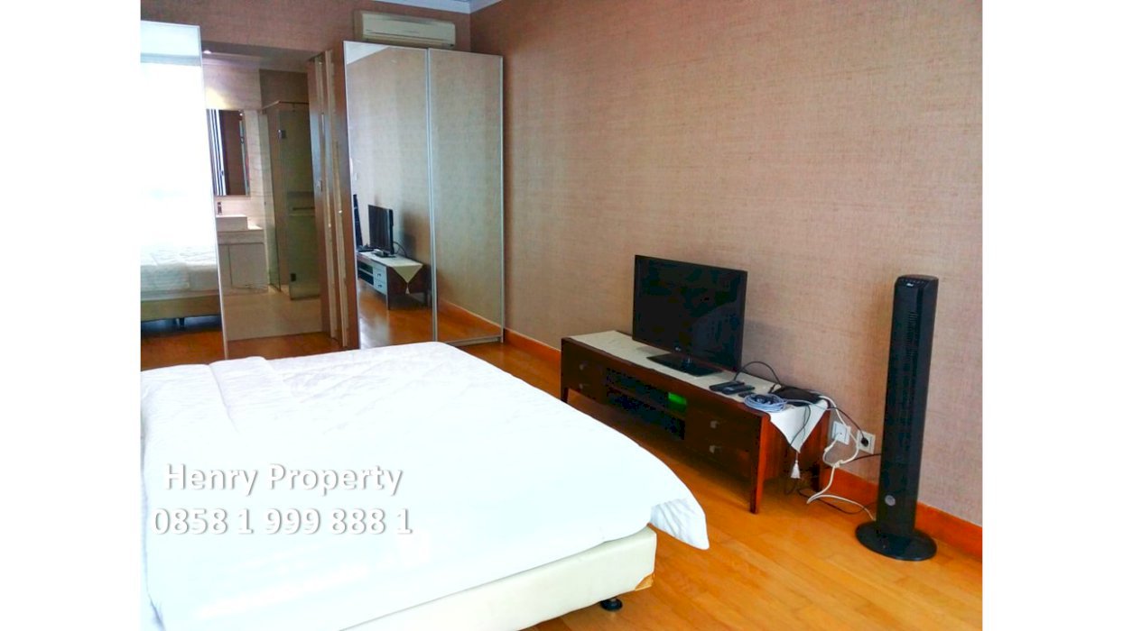 Residence 8 Unit Cantik 1BR Furnish Pool View TURUN HARGA