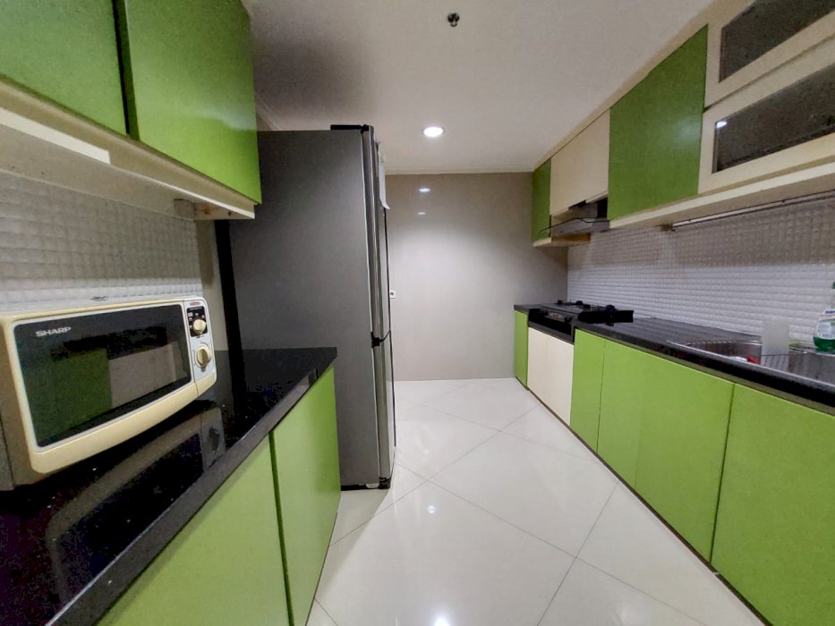 Taman Anggrek Unit BRAND NEW 3+1 BR Full Furnish+City View