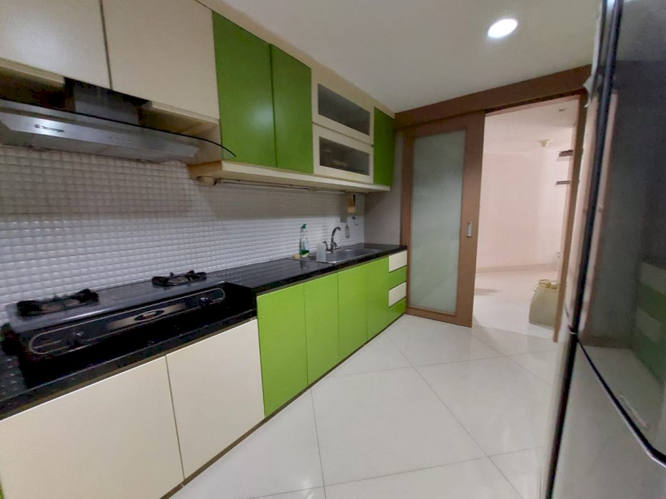Taman Anggrek Unit BRAND NEW 3+1 BR Full Furnish+City View