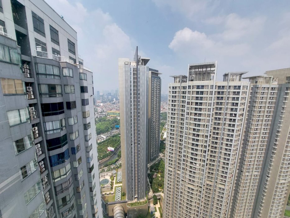 Taman Anggrek Unit BRAND NEW 3+1 BR Full Furnish+City View