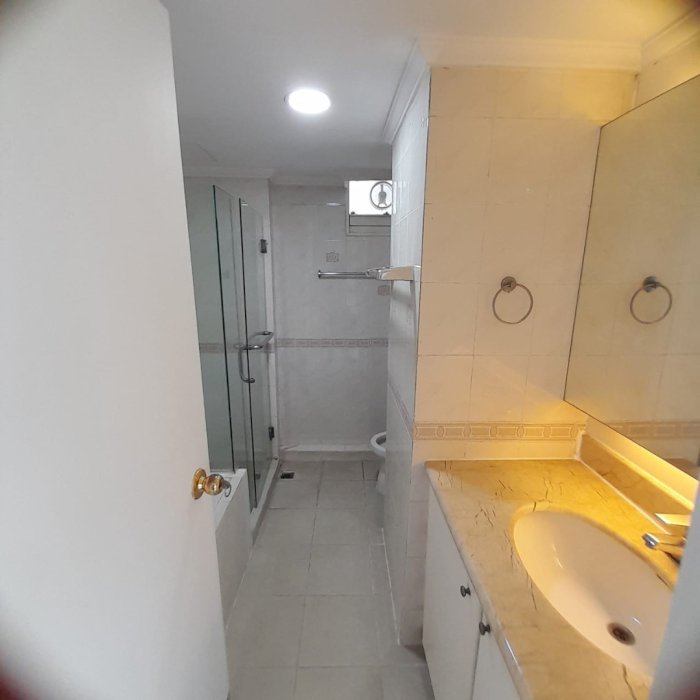 Taman Anggrek Unit 3+1 BR Full Furnish+ Best City View