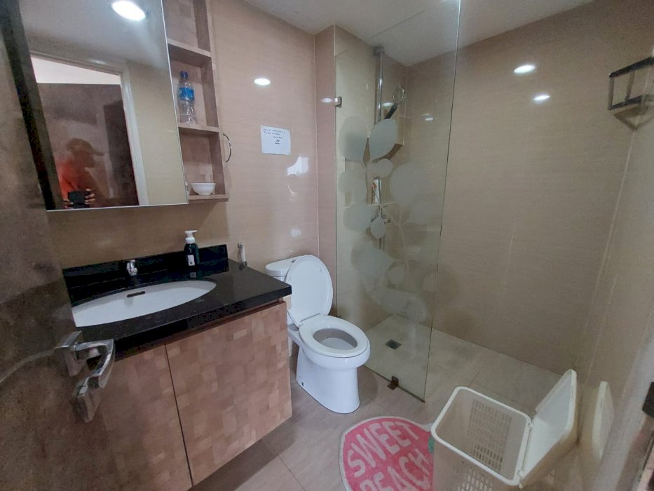 Taman Anggrek Unit 4+1 BR Full Furnish Garden View