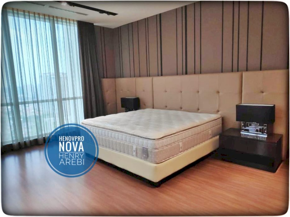 Pakubuwono Signature 4 BR + 1 Study Luxury Unit Mid Floor Best View