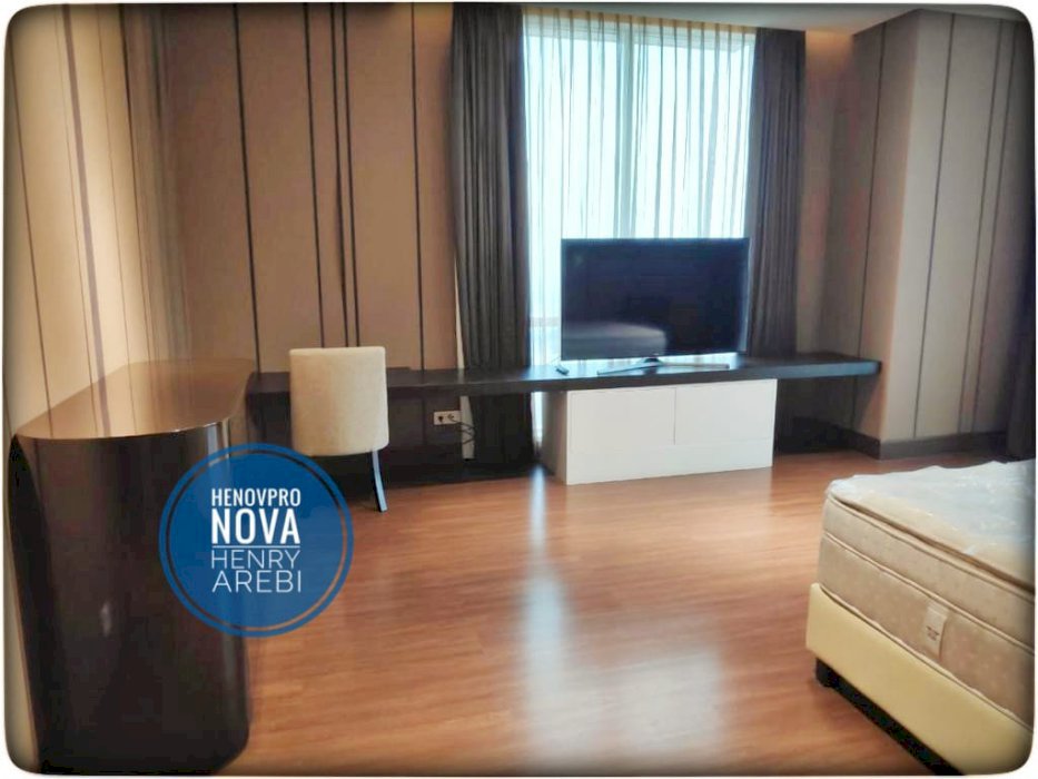 Pakubuwono Signature 4 BR + 1 Study Luxury Unit Mid Floor Best View