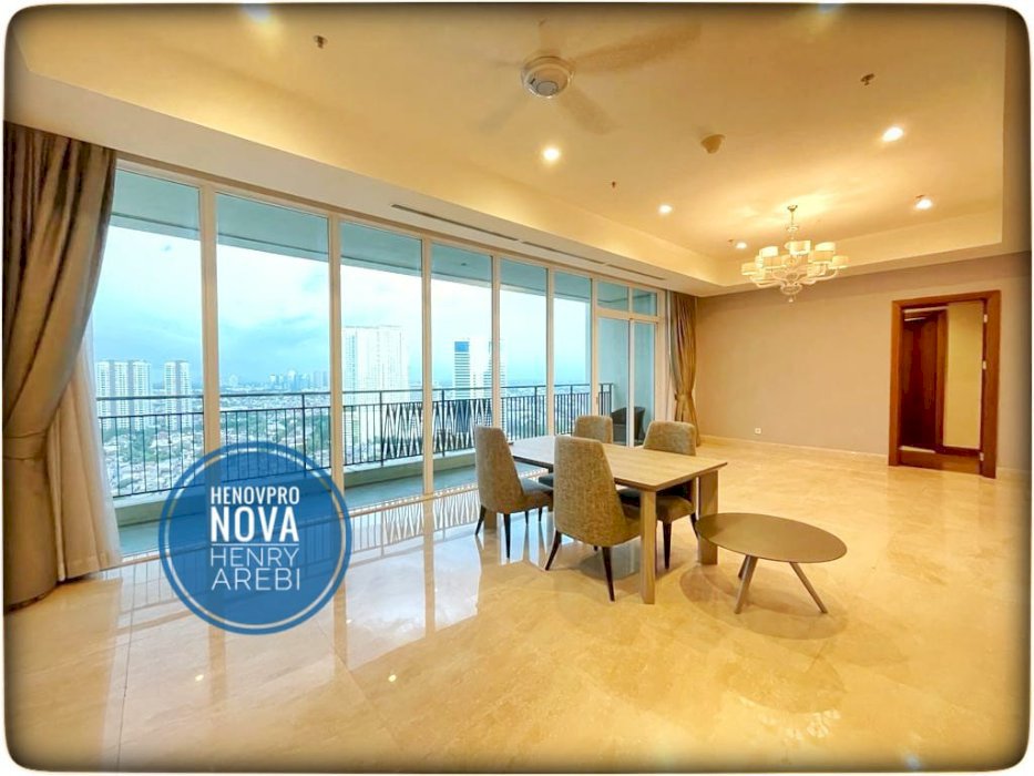 Pakubuwono Signature 4 BR + 1 Study Luxury Unit lantai tinggi