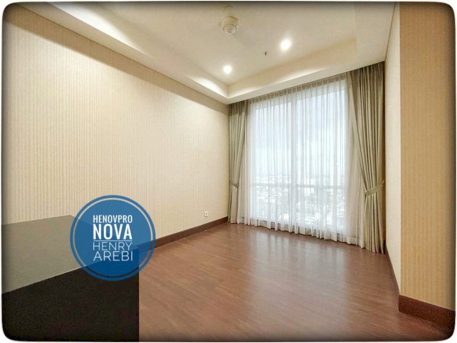 Pakubuwono Signature 4 BR + 1 Study Luxury Unit lantai tinggi