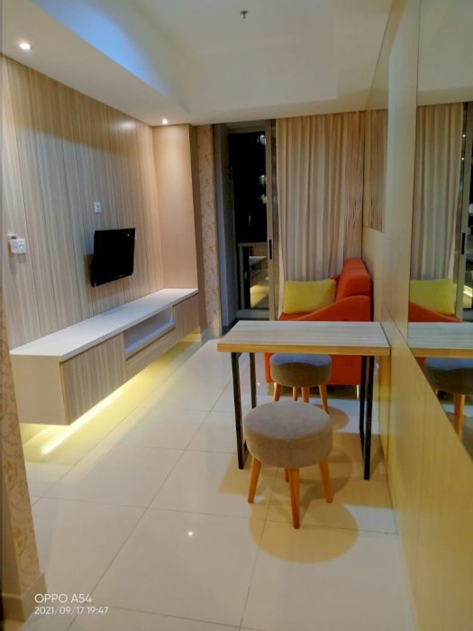 Taman Anggrek Residence TURUN HARGA 2BR DIJUAL CEPAT POOL VIEW