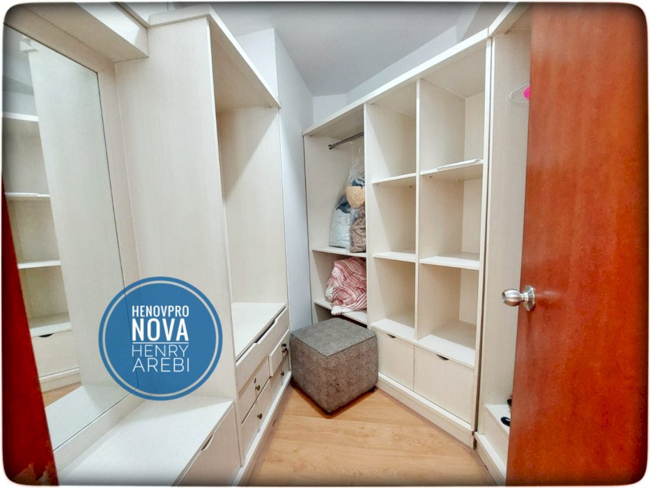 Taman Anggrek Unit 3+1 BR Full Furnish View kota jakarta