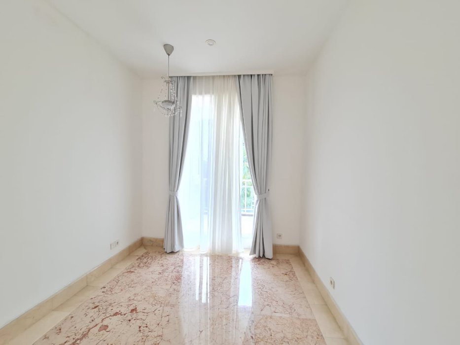 Dharmawangsa Residence TURUN HARGA  LOKASI STRATEGIS Pool View