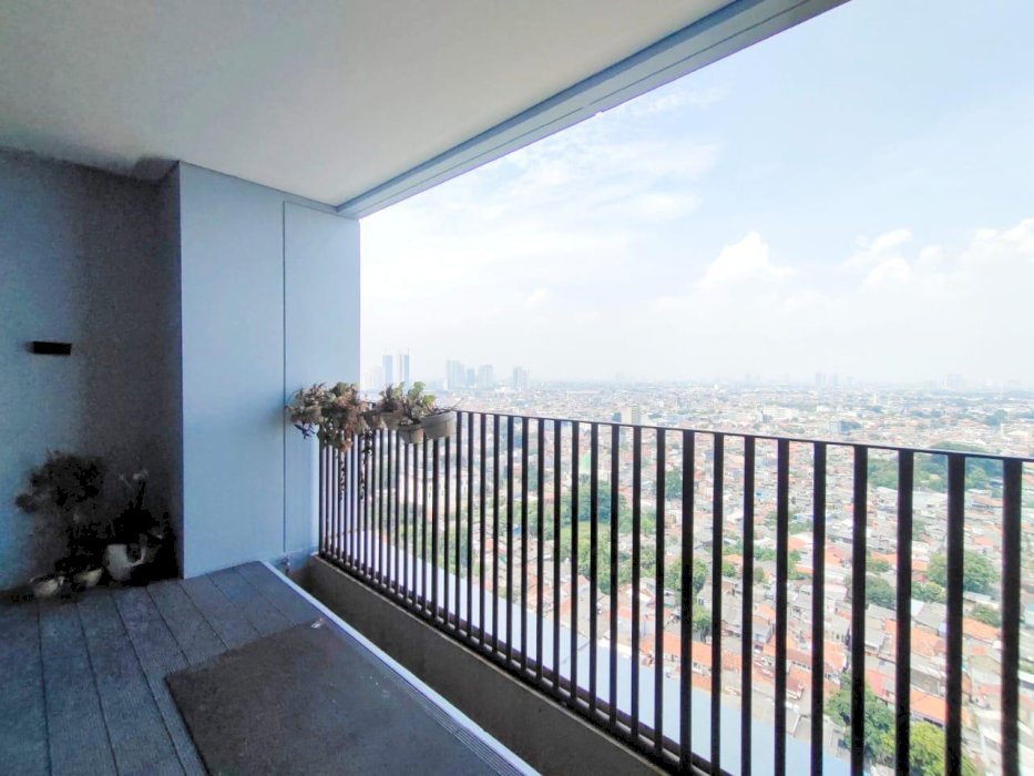 TURUN HARGA 1 Park Avenue 3+1BR Full Furnish dan Renov JUAL RUGI