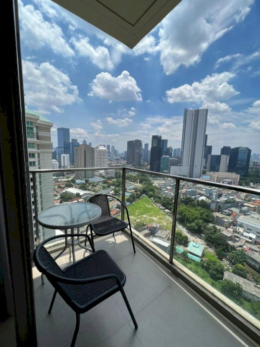 Sudirman Hill 2 BR Ada Balkon JUAL BU JARANG ADA