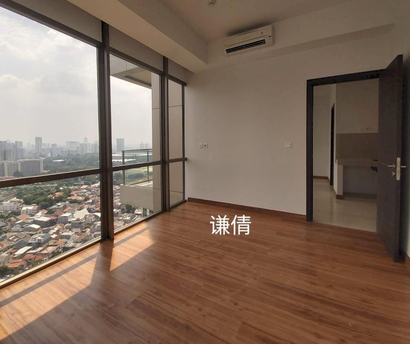 Sudirman Hill 2 BR Ada Balkon JUAL BU JARANG ADA