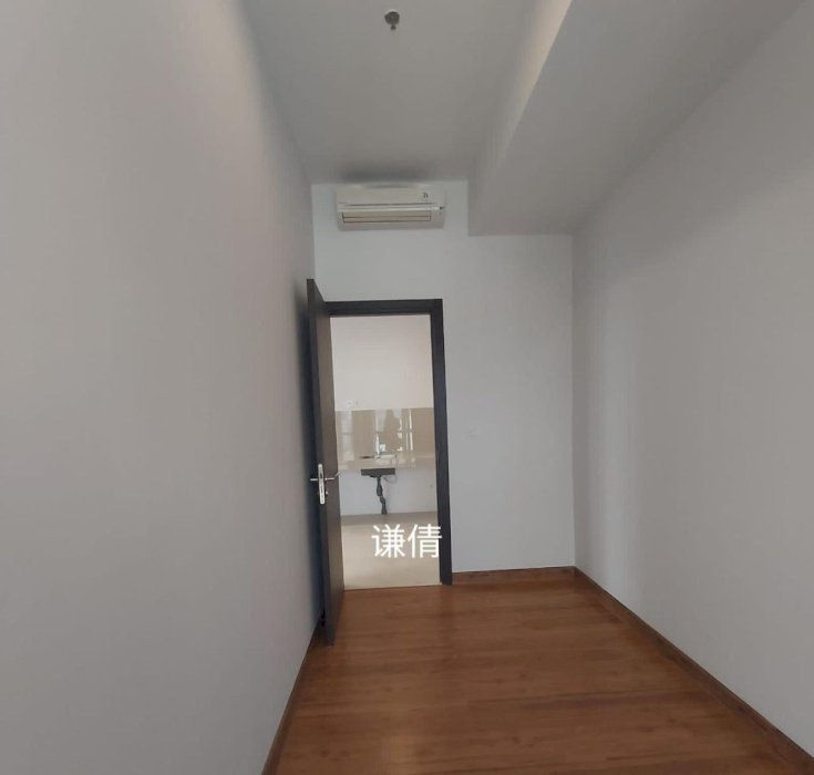 Sudirman Hill 2 BR Ada Balkon JUAL BU JARANG ADA