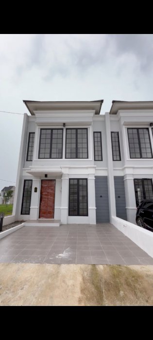 Rumah Asri 2 Lantai Ada Danau Alami Dekat Stasiun Parung Panjang