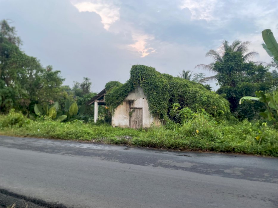 Di jual tanah seluas 1050 m2