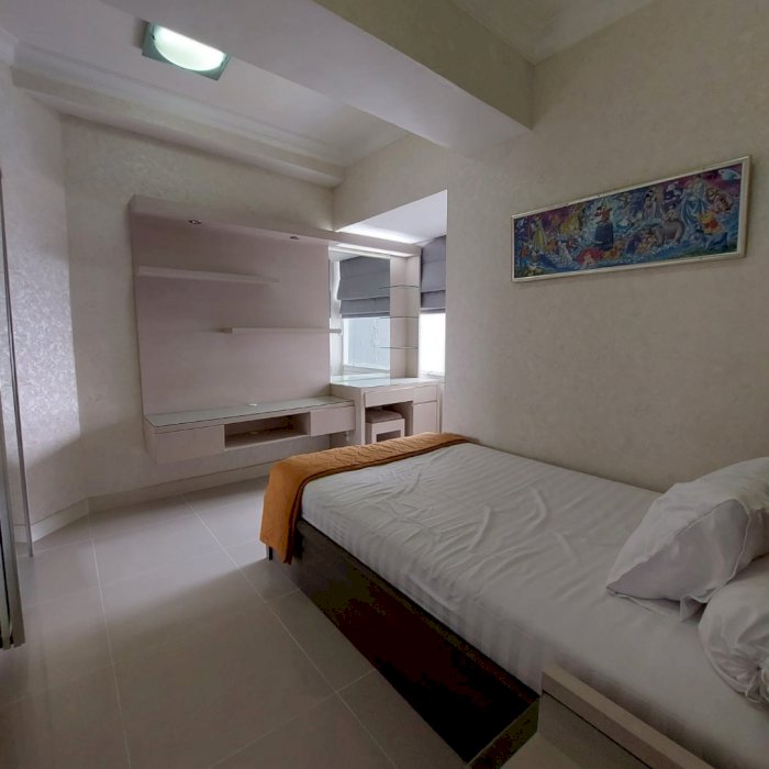 Taman Anggrek Unit 2+1 BR Full Furnish BEST City View