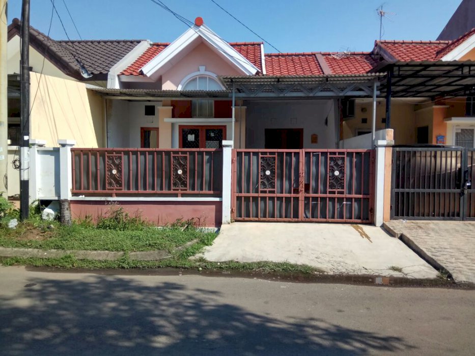 Disewakan rumah unfurnished di Cluster Tamansari Harapan Indah 2