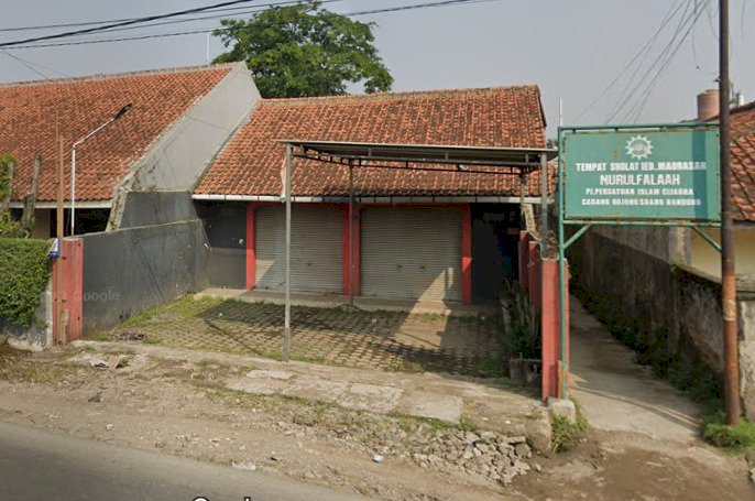 Jual Cepat Ruko + Tanah Luas dan Strategis