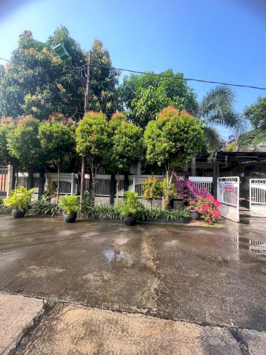 Rumah Mewah Cantik Dua Muka Duren Sawit