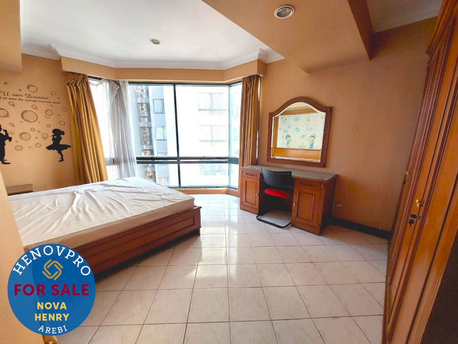 TURUN HARGA Taman Anggrek Condo Unit Sudut 2+1BR CITY View