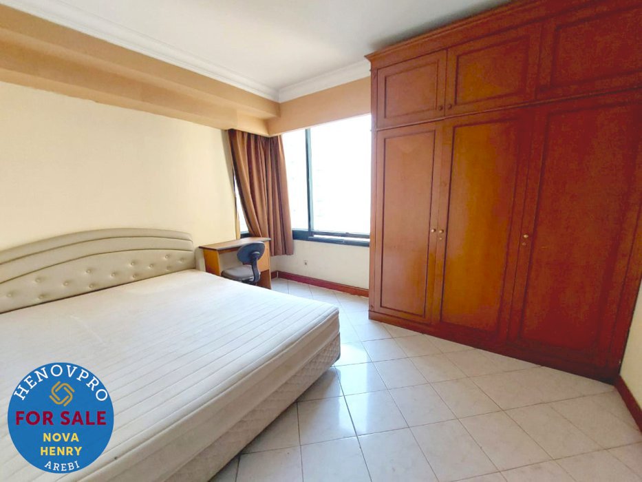 TURUN HARGA Taman Anggrek Condo Unit Sudut 2+1BR CITY View