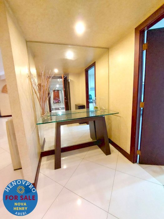 TURUN HARGA Taman Anggrek Condo Unit Sudut 3+1BR CITY View