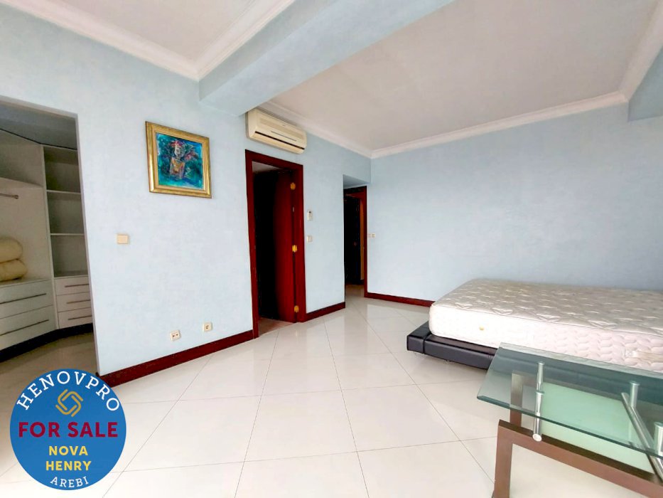 TURUN HARGA Taman Anggrek Condo Unit Sudut 3+1BR CITY View
