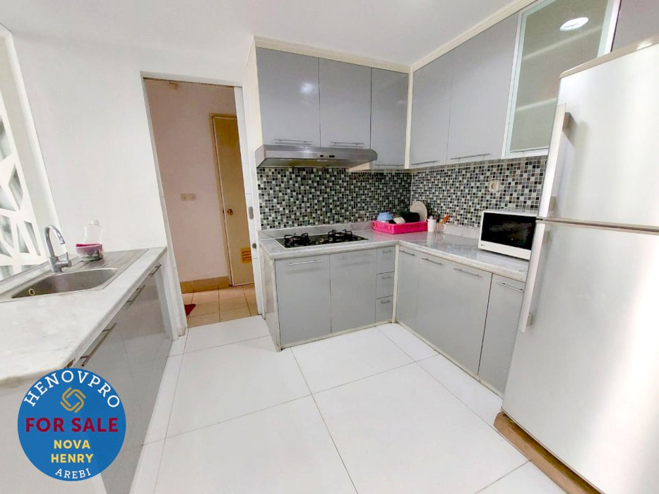 TURUN HARGA JUAL Taman Anggrek Condo Unit 2+1BR Pool View