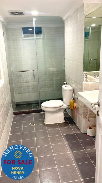 TURUN HARGA JUAL Taman Anggrek Condo Unit 3+1BR Pool View