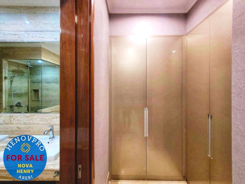 TURUN HARGA DIJUAL Apartment District 8 Unit 2+1 BR