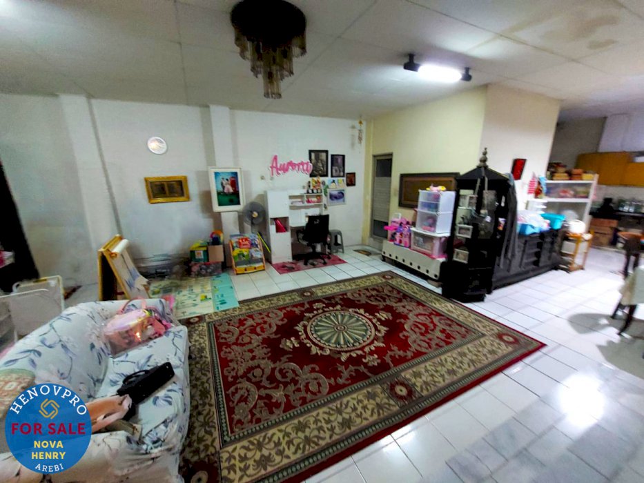 TURUN HARGA Dijual Murah Rumah di Komp. Puri Indah
