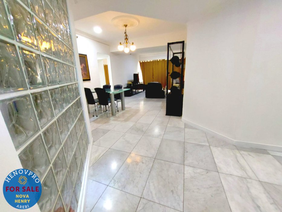 Unit Renov Taman Anggrek Condo Unit Sudut 2+1BR Garden View