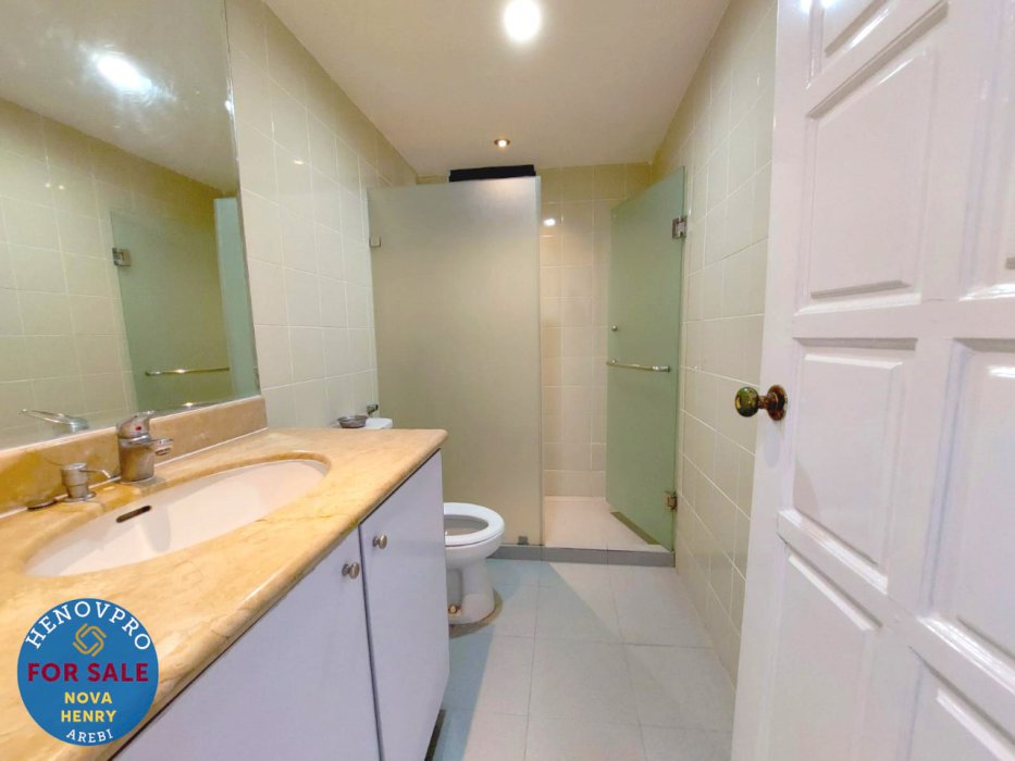 Unit Renov Taman Anggrek Condo Unit Sudut 2+1BR Garden View