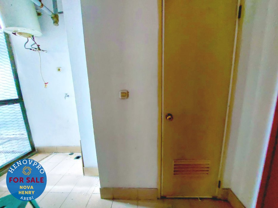 TURUN HARGA JUAL Taman Anggrek Condo Unit Sudut 2+1BR City View