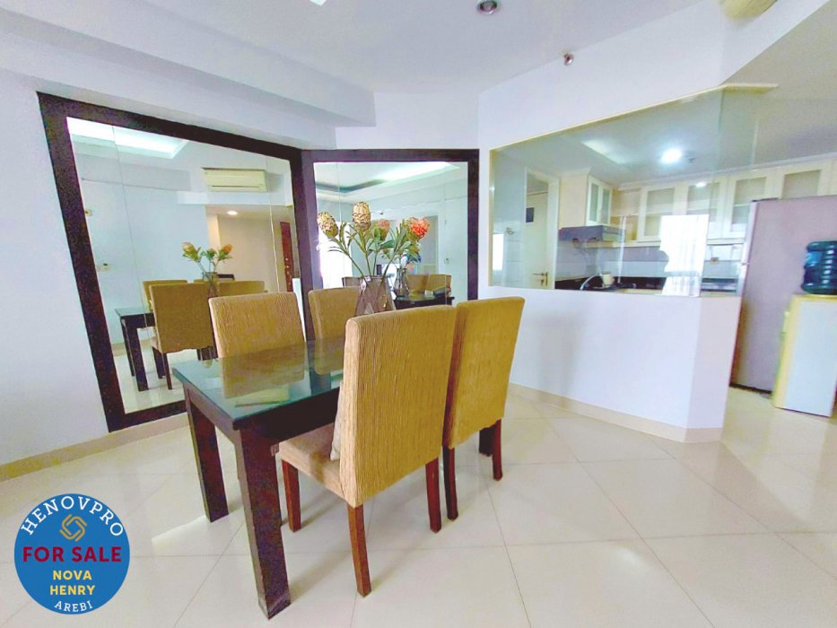 Unit Renov Taman Anggrek Condo Unit Sudut 2+1BR Best View
