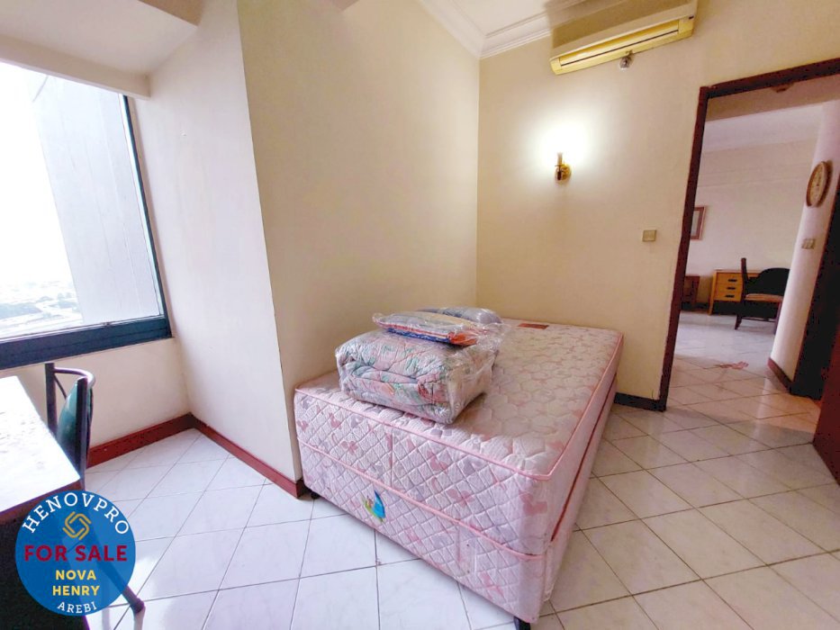 TURUN HARGA JUAL Taman Anggrek Condo Unit 2+1BR Best View