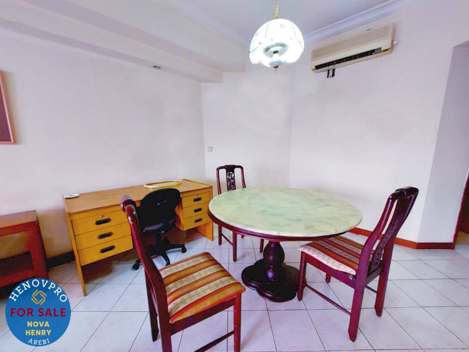 TURUN HARGA JUAL Taman Anggrek Condo Unit 2+1BR Best View