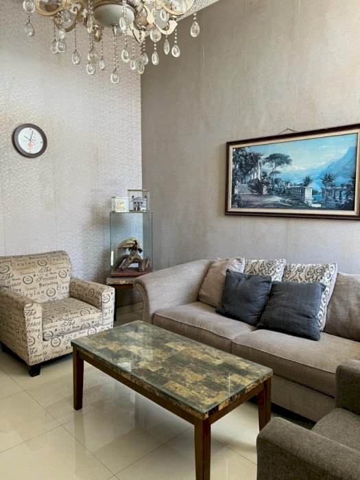 Rumah dijual cepat semi furnished di Buahbatu Regency Kota Bandung