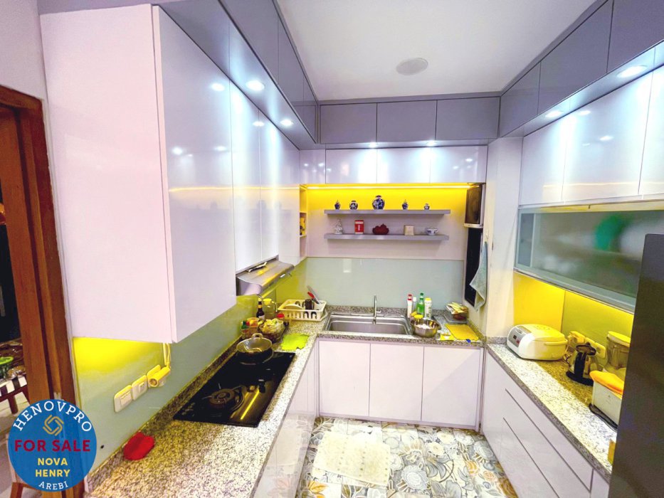 Rumah Apik 2 LantaI & Cantik, Siap Huni di Metro Pemata 2
