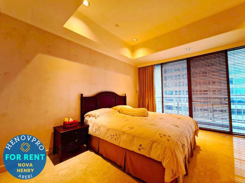 TURUN HARGA Sudirman Mansion Unit 4BR +1 Study Room Furnish City View