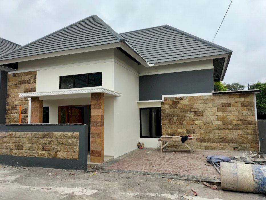 Rumah Cantik posisi hook didalam mini cluster dekat kampus UII Jakal