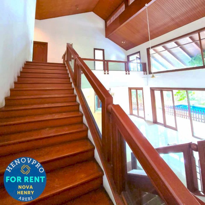 Rumah Pondok Indah 5 menit Ke JIS Lokasi Tenang Cocok Unt Office